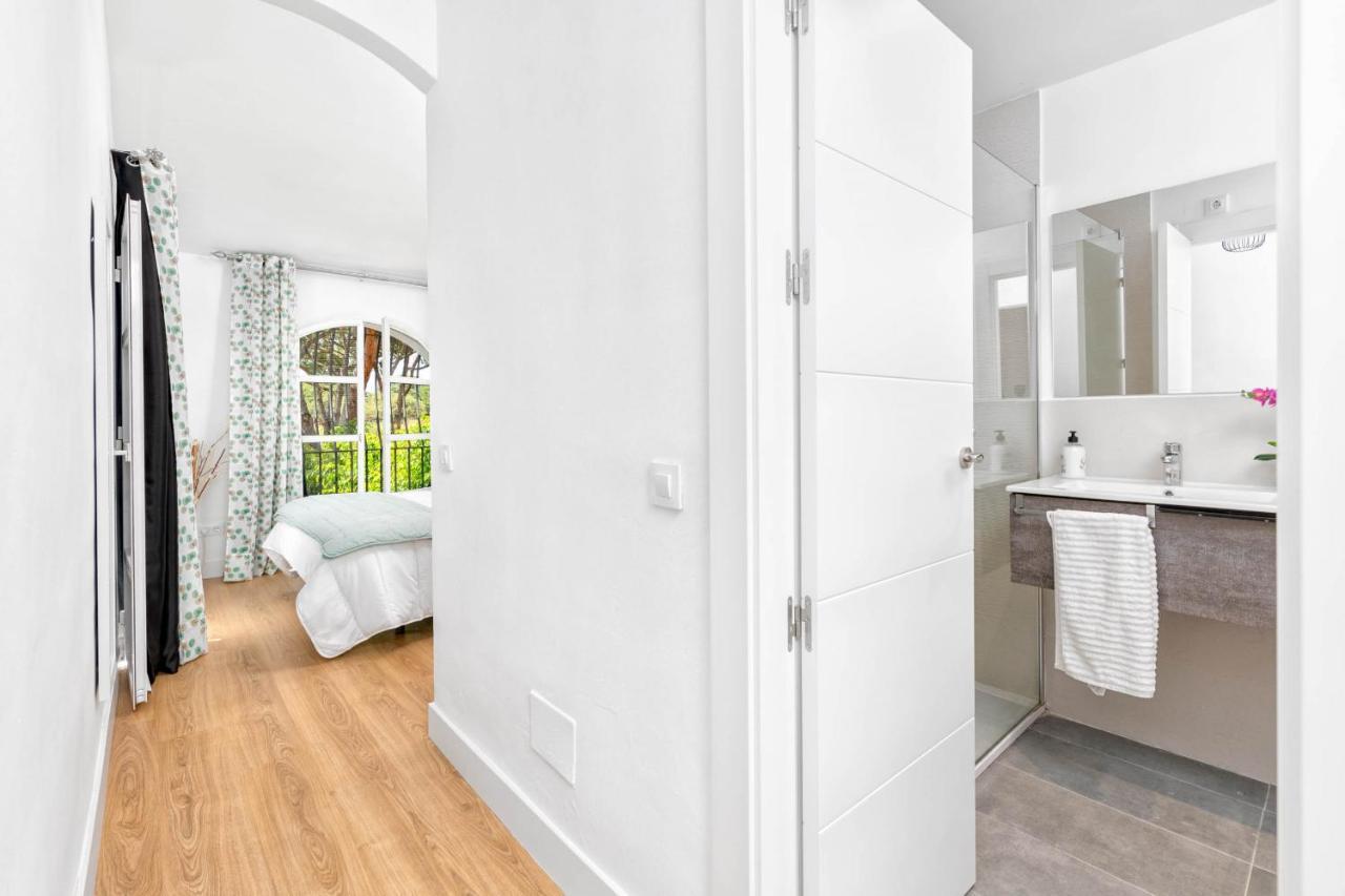 Wintowinrentals Townhouse, Pool & Beach Marbella Bagian luar foto