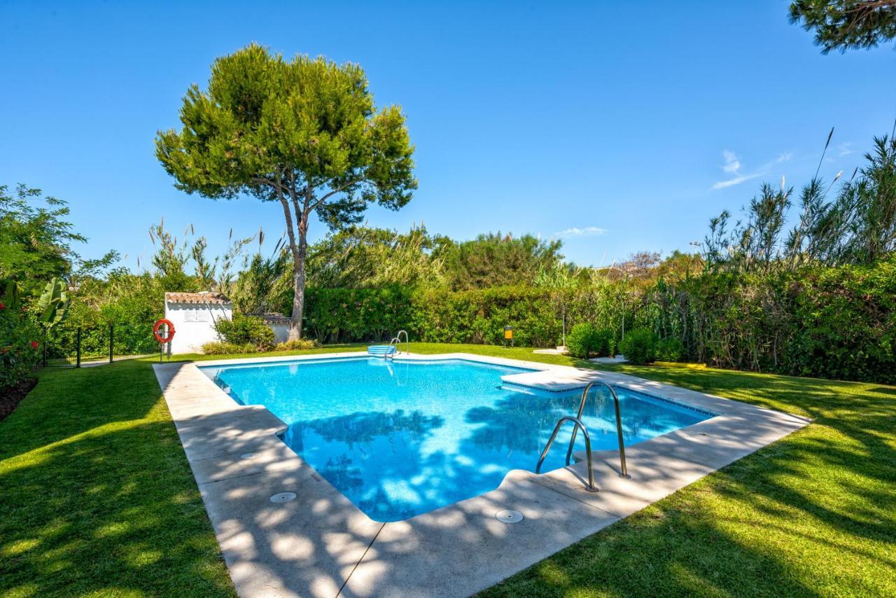 Wintowinrentals Townhouse, Pool & Beach Marbella Bagian luar foto